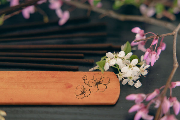 "Kimiyo" Incense Dish & Sticks Set
